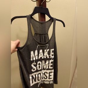 Make Noise workout flowy tank